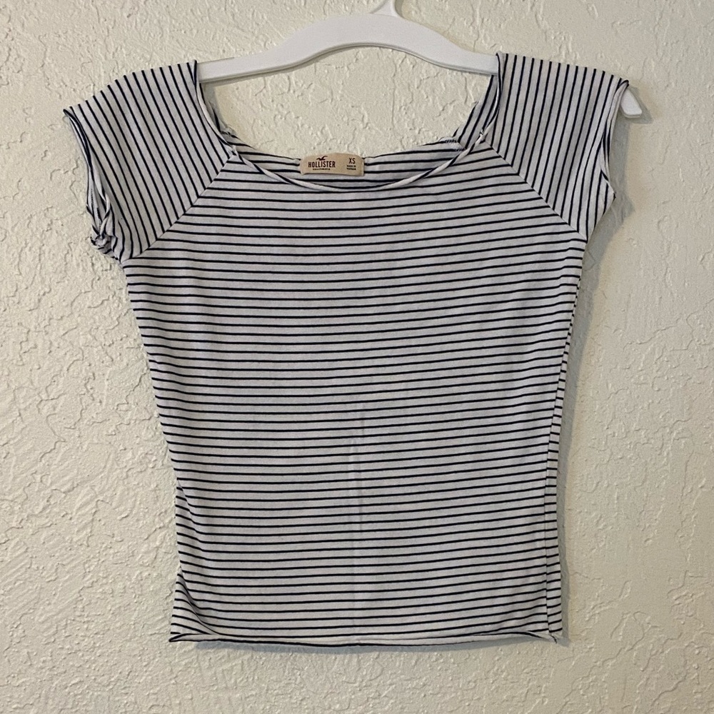 Hollister Crop Top